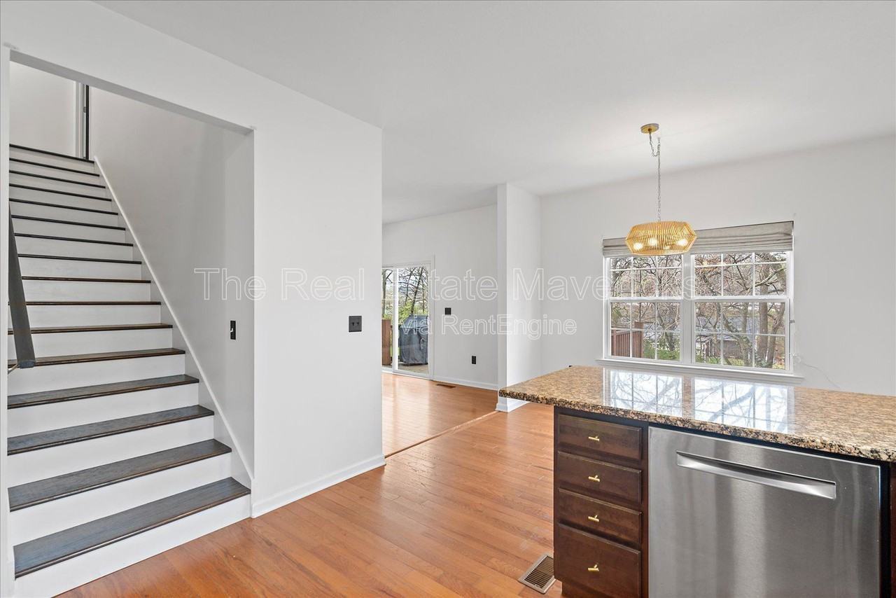 1147 Coker Circle - Photo 3 of 16