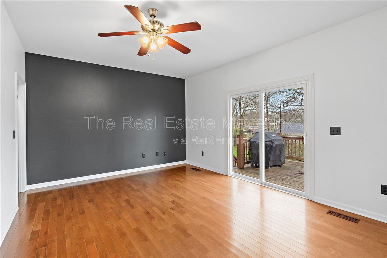 1147 Coker Circle - Photo 4 of 16