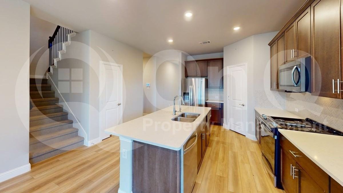 108 Mizuna Dr - Photo 5 of 25