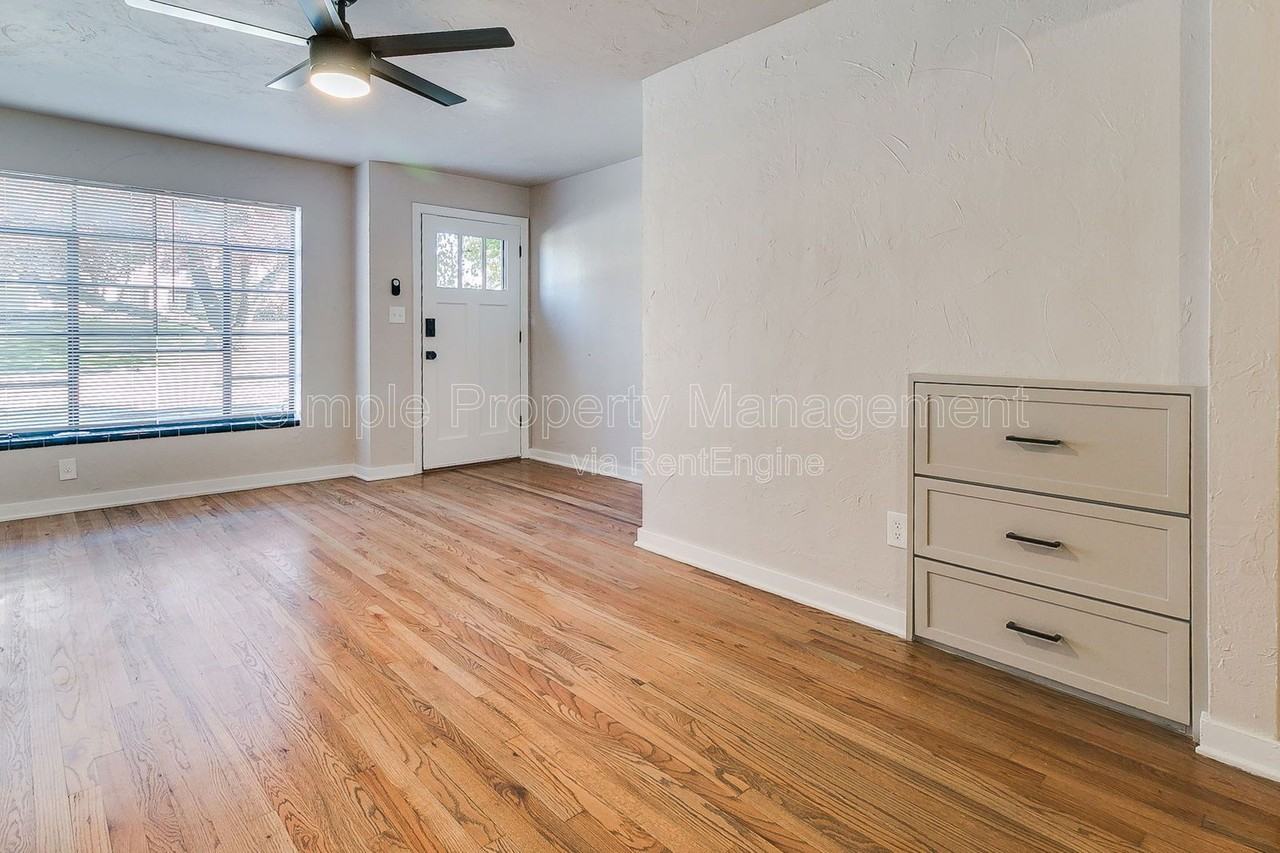 1421 Classen Drive - Photo 3 of 19