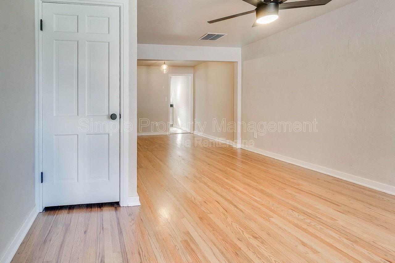 1421 Classen Drive - Photo 4 of 19