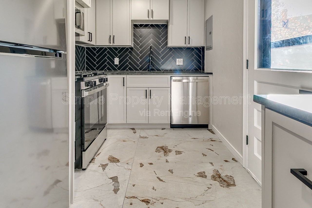 1421 Classen Drive - Photo 7 of 19