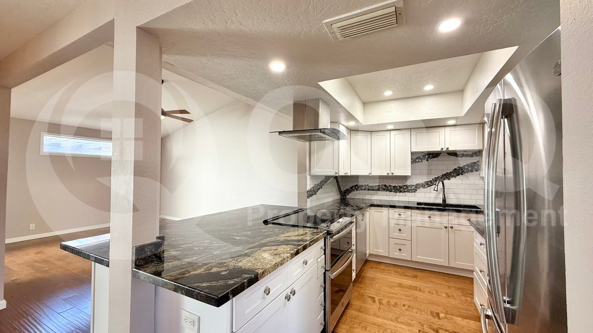 5601 North 79th Street #4 - Photo 2 of 28