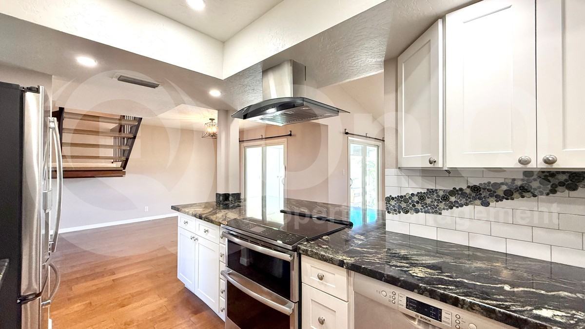 5601 North 79th Street #4 - Photo 5 of 28