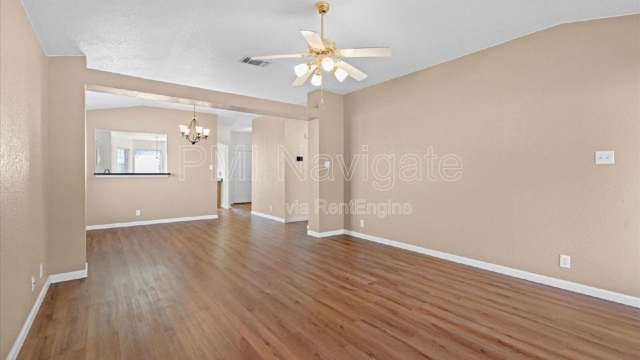 7215 Falcon Trail - Photo 5 of 18