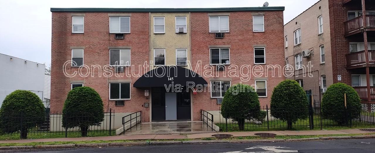 145 Sisson Ave #AA4 - Photo 2 of 6