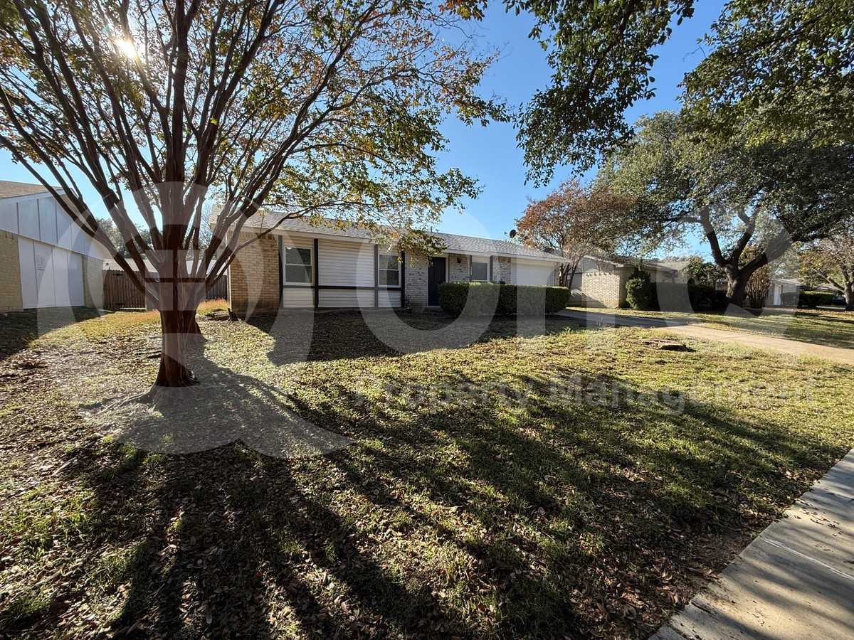 3425 Cherrywood Lane - Photo 3 of 25