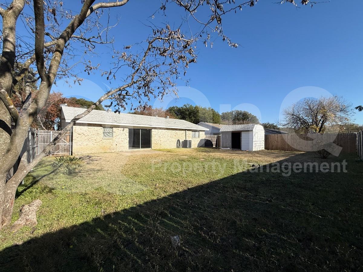 3425 Cherrywood Lane - Photo 4 of 25