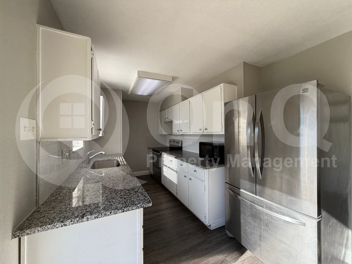 3425 Cherrywood Lane - Photo 6 of 25