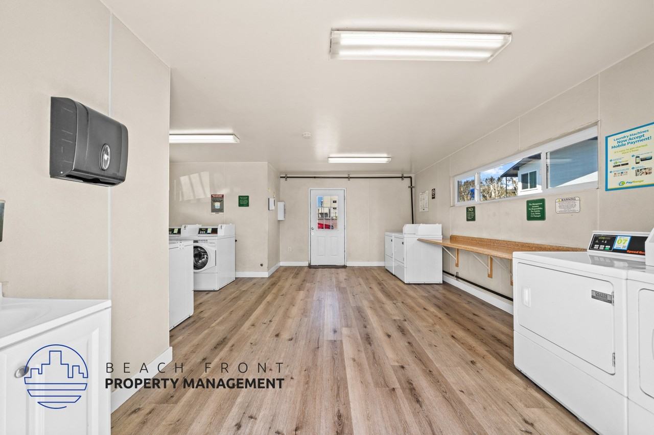 The Oasis Apartments - Photo 3 of 29