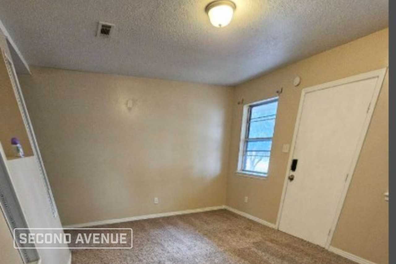 10 Compass Point St - Photo 4 of 14