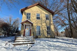 featured image of 1115 Oneida Avenue
