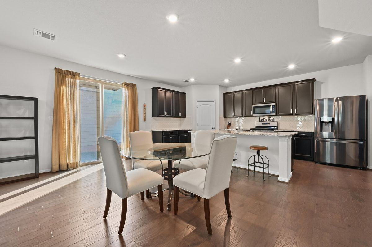 127 Iron Rail Road - Photo 5 of 10