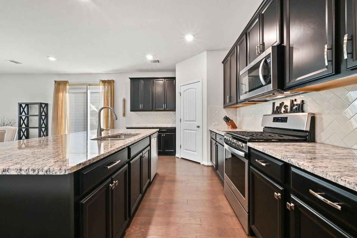 127 Iron Rail Road - Photo 7 of 10