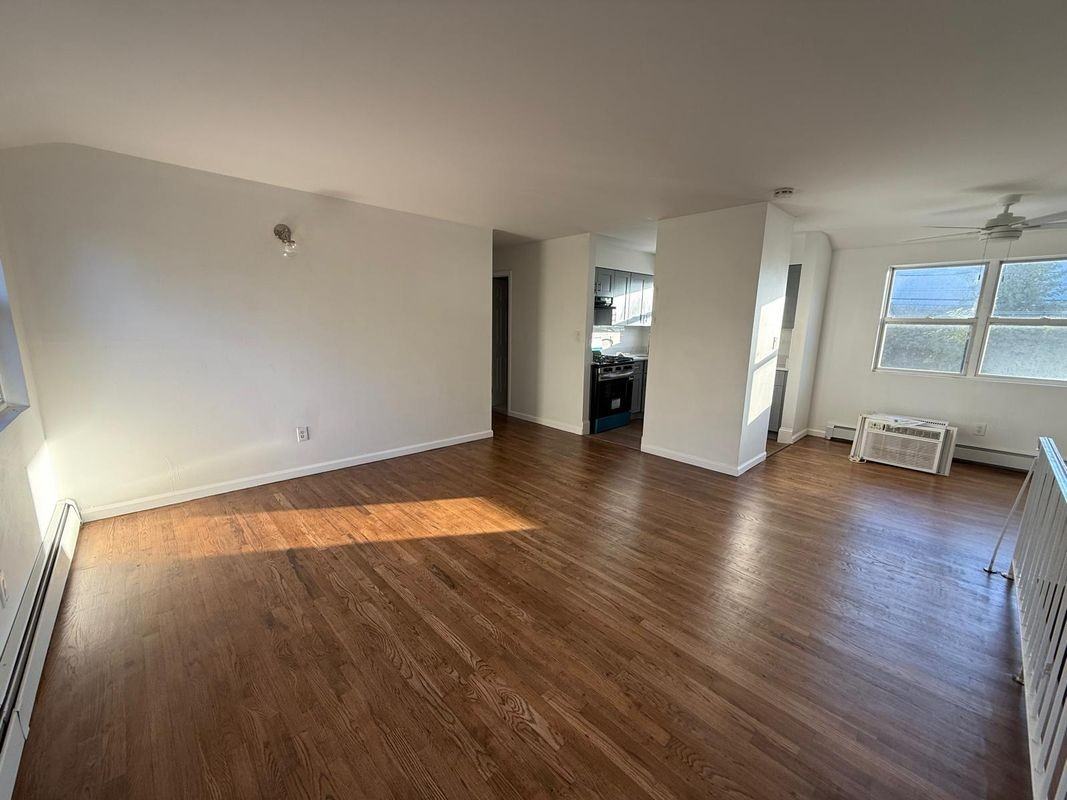 120 Marsden Street - Photo 6 of 12