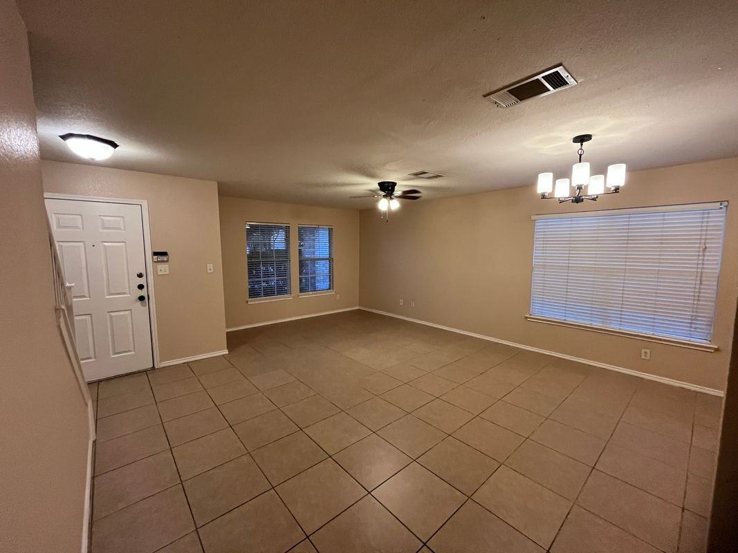 4406 Cisco Valley Drive - Photo 7 of 26