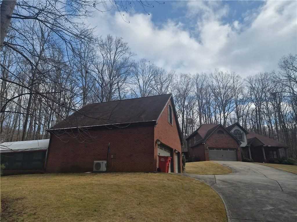 540 Branch Drive - Photo 2 of 24