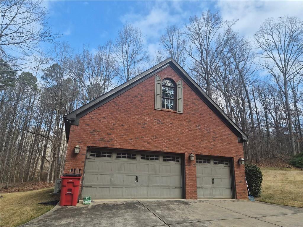 540 Branch Drive - Photo 3 of 24