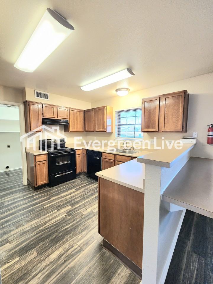 112 Fireball Drive - Photo 7 of 21