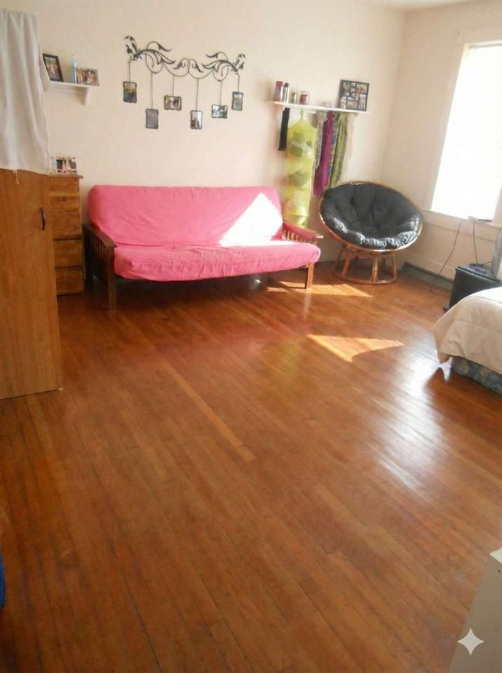 120 Illinois St - Photo 3 of 10