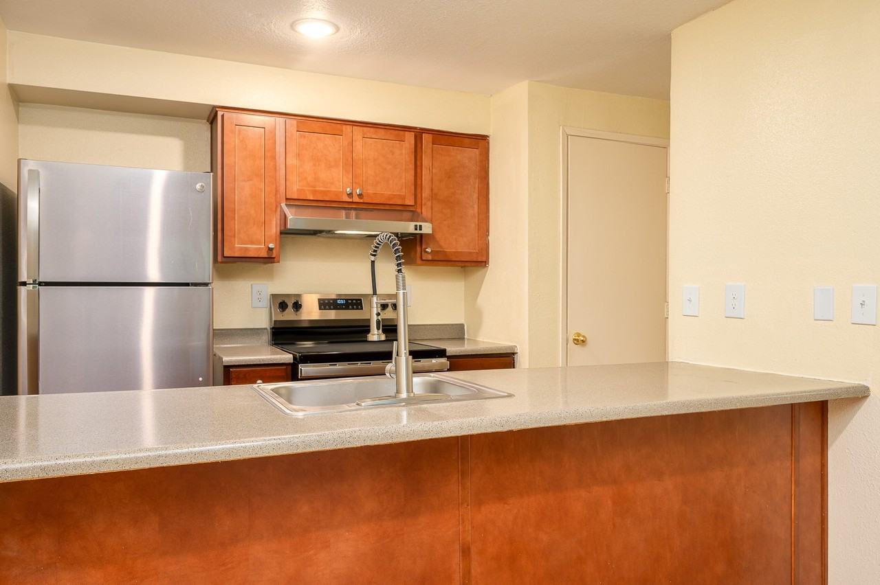 Highland Park - Photo 2 of 29