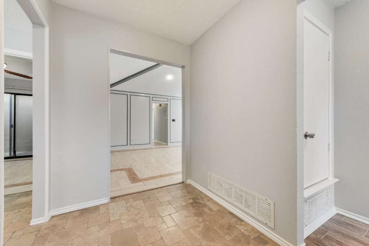 2801 Hickory Bend Drive - Photo 3 of 24