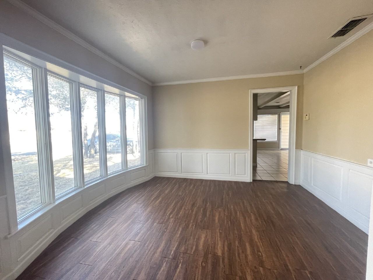 2420 39th St - Photo 6 of 18