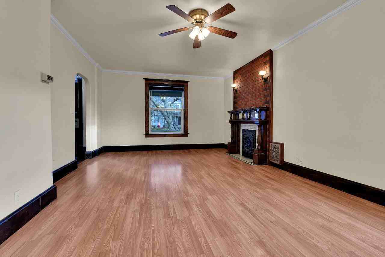 375 Elati Street - Photo 6 of 50