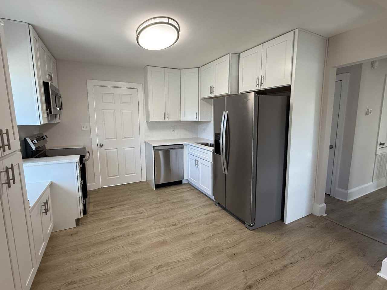 520 Delaware Avenue - Photo 4 of 14