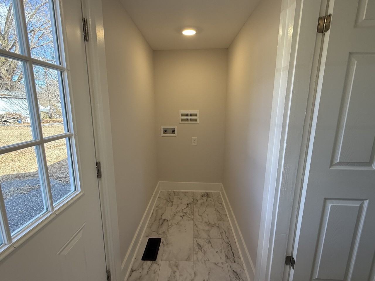 520 Delaware Avenue - Photo 5 of 14