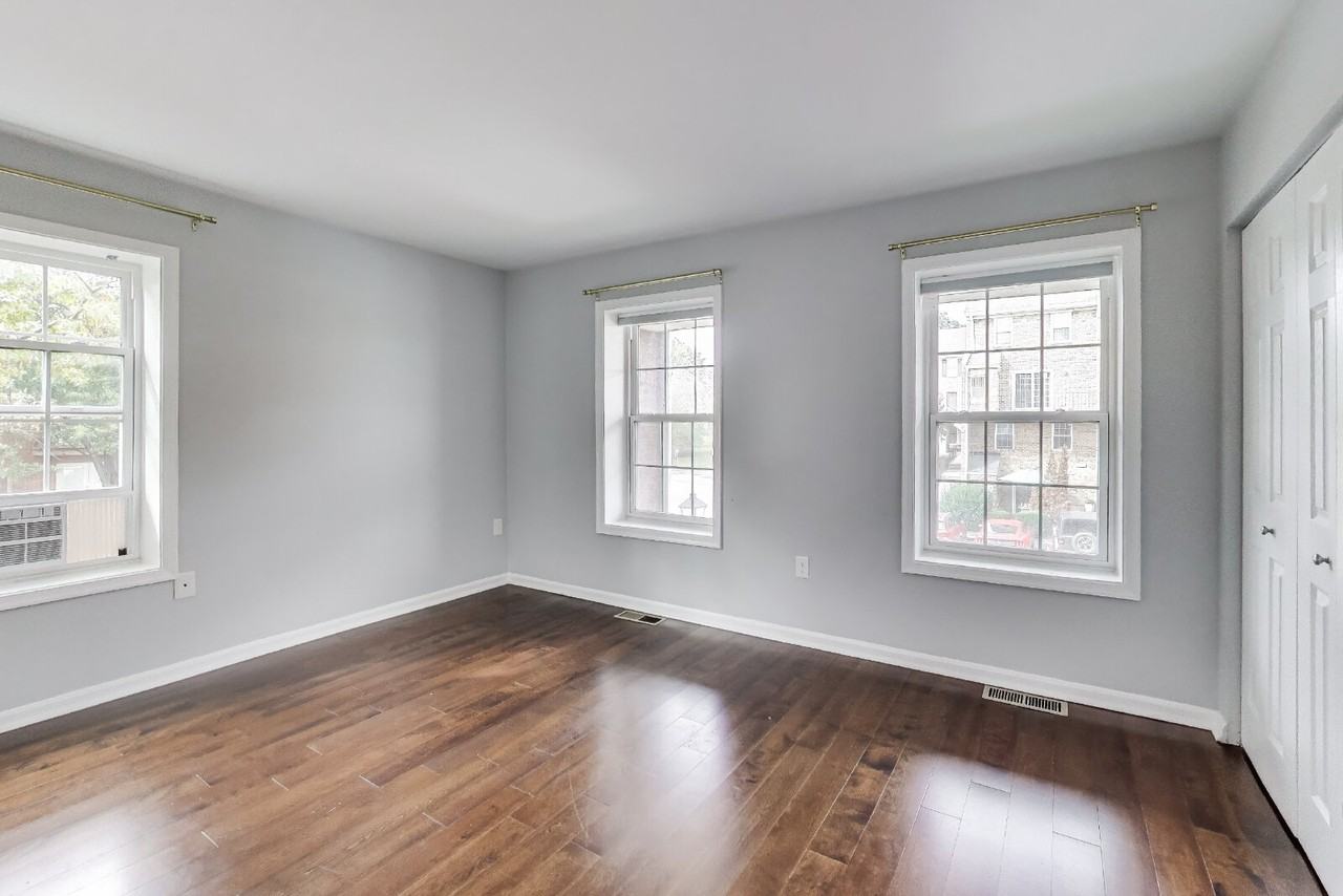 931 South Rolfe Street #1 - Photo 4 of 17