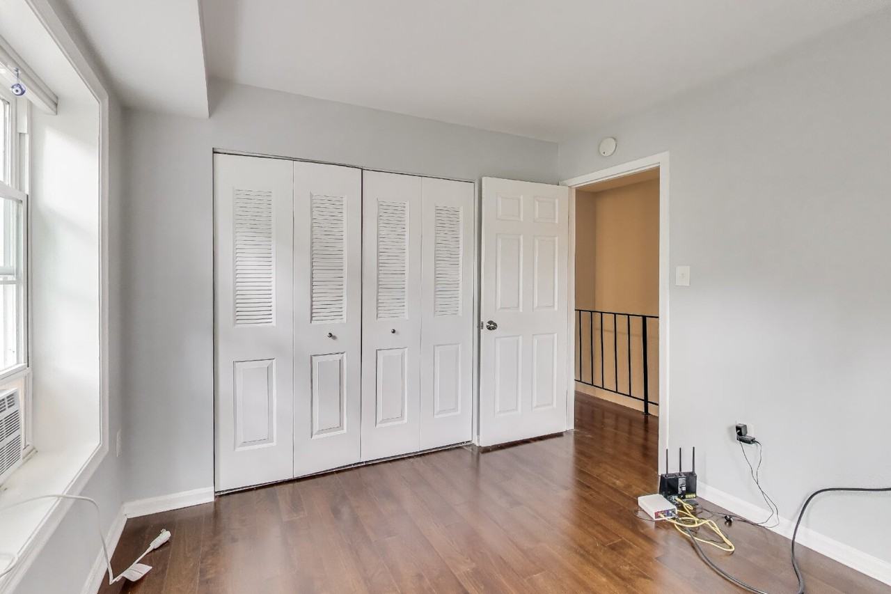 931 South Rolfe Street #1 - Photo 7 of 17