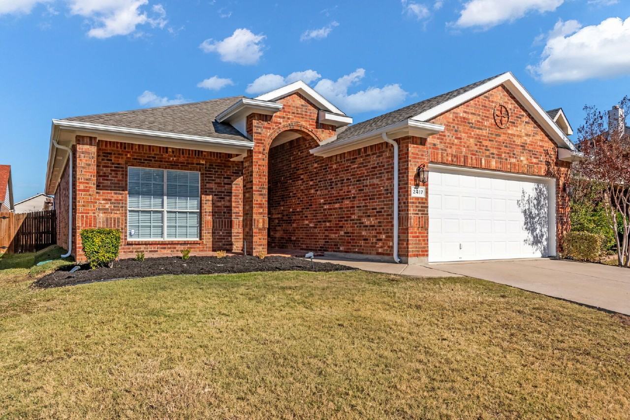 2417 Priscella Dr - Photo 2 of 36