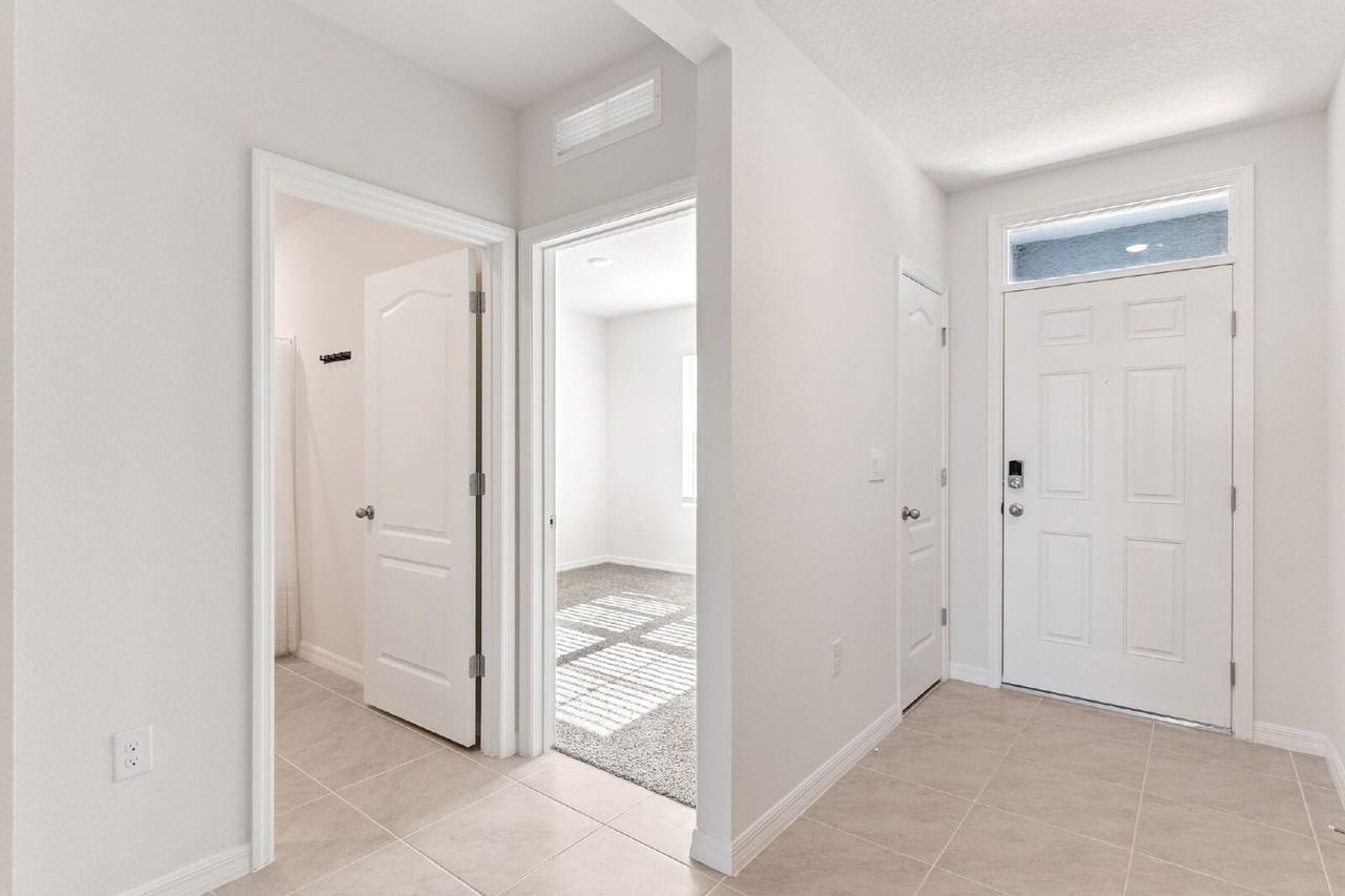 2270 Lake Preserve Circle - Photo 3 of 35