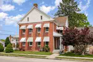 featured image of 303 Ridge Ave