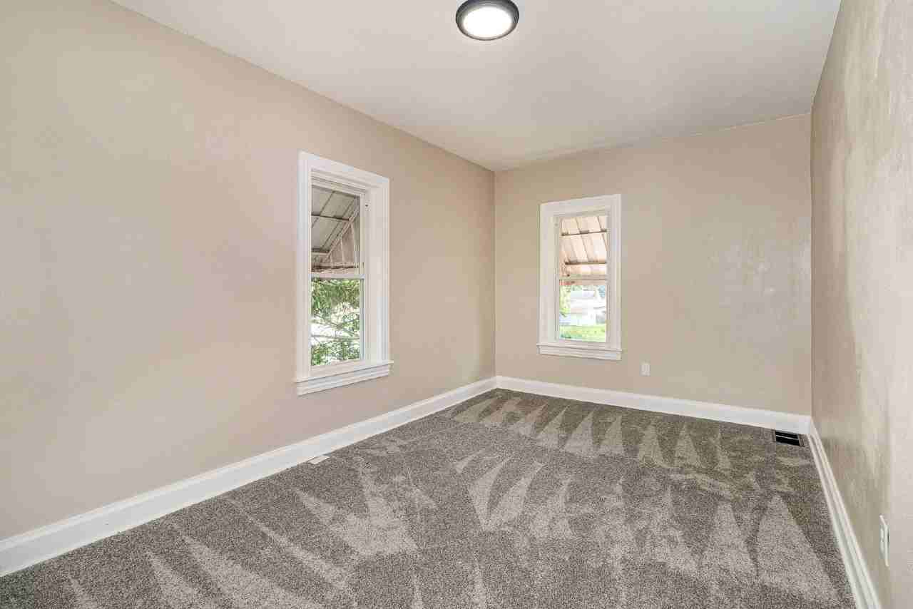 303 Ridge Avenue - Photo 6 of 18