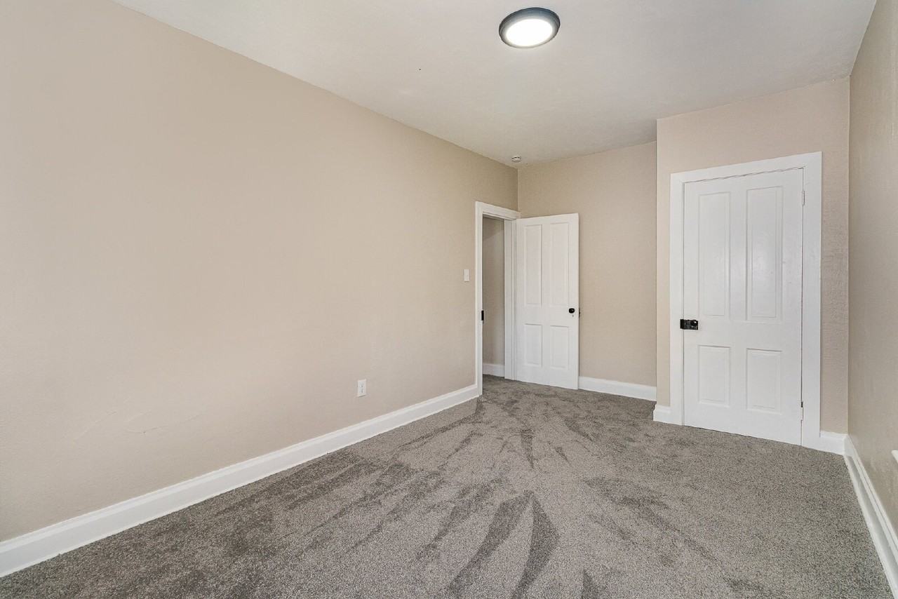 303 Ridge Avenue - Photo 7 of 18