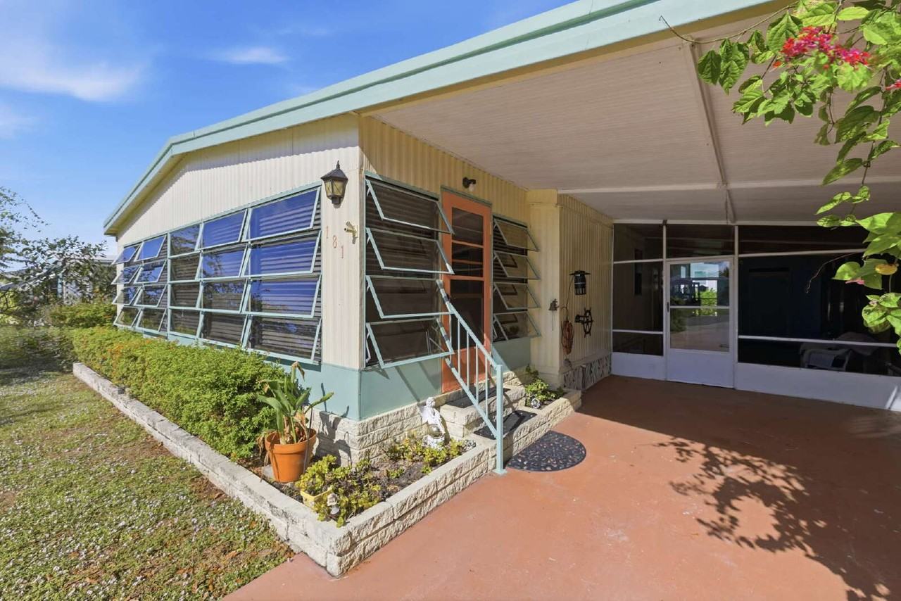 181 Sugarloaf Lane - Photo 3 of 21