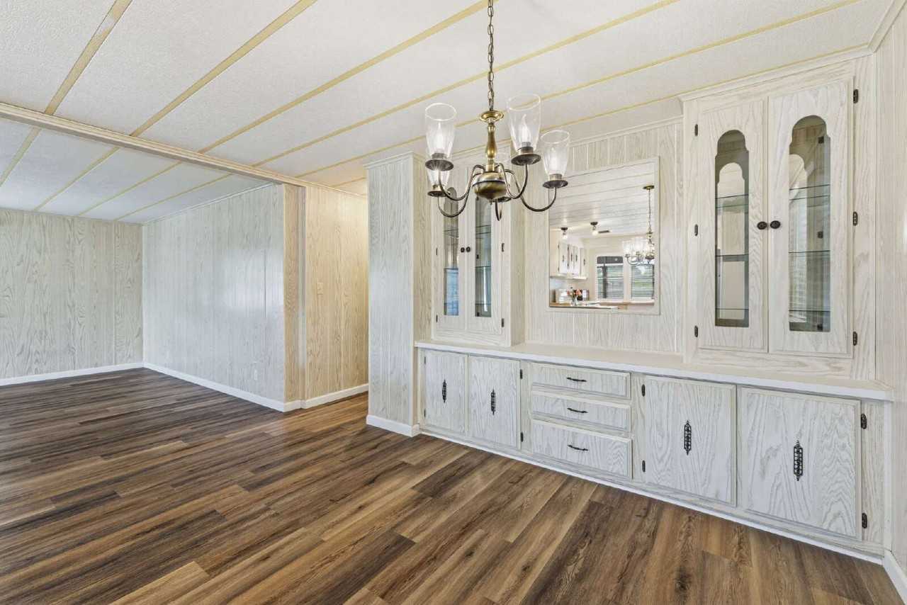 181 Sugarloaf Lane - Photo 7 of 21