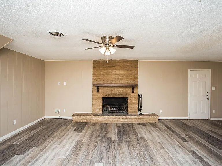 4309 42nd St - Photo 3 of 21