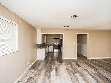 4309 42nd St - Photo 6 of 21