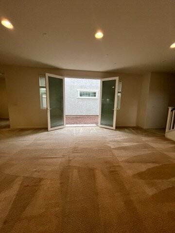 1074 Walcott Avenue - Photo 5 of 19