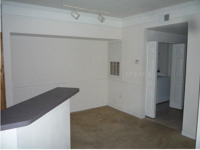 6627 Queens Borough Ave #1 - Photo 7 of 20