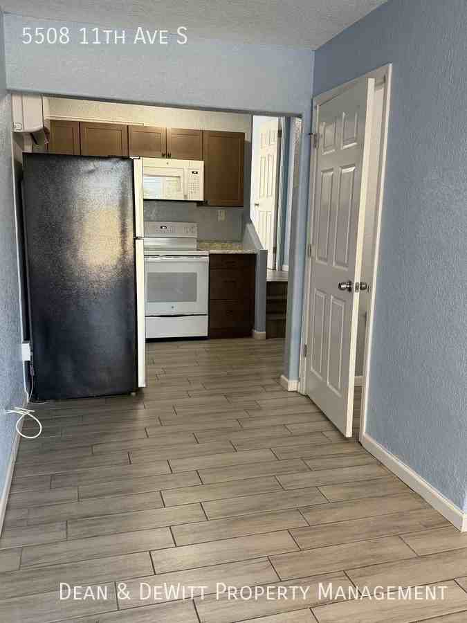 5508 11th Ave S - Photo 6 of 14