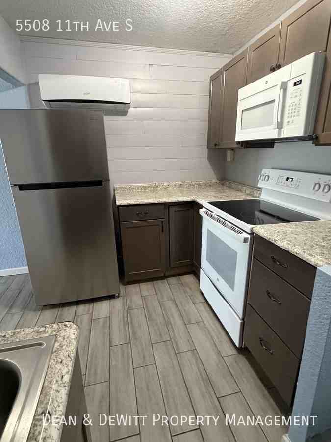 5508 11th Ave S - Photo 7 of 14