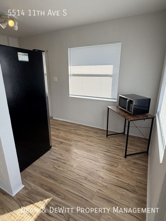 5514 11th Avenue South - Photo 2 of 7