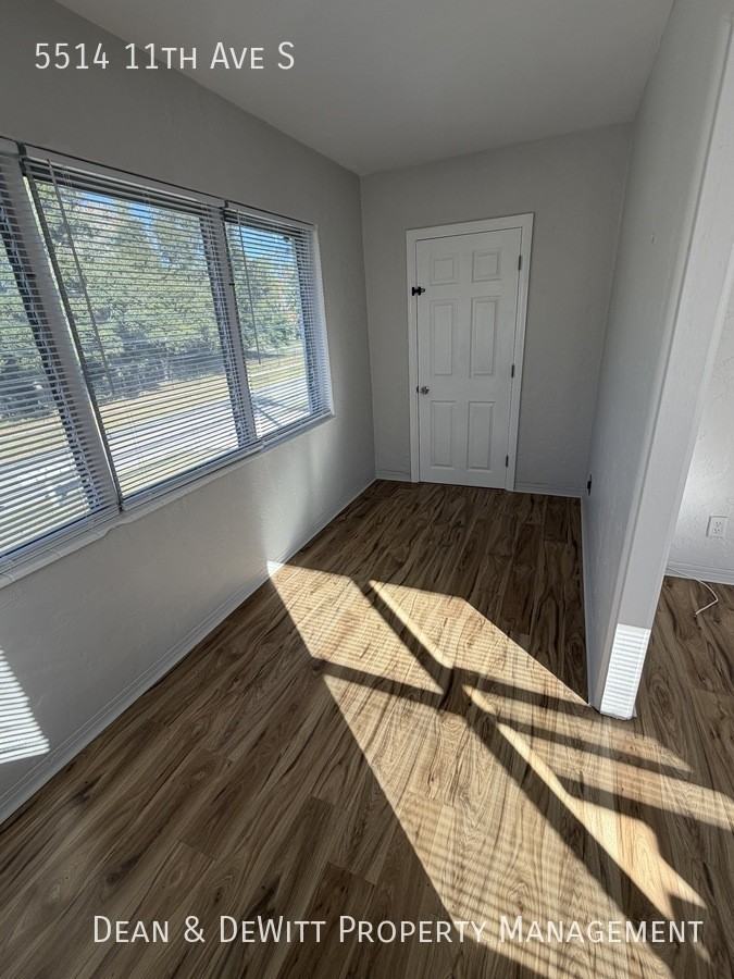 5514 11th Avenue South - Photo 4 of 7