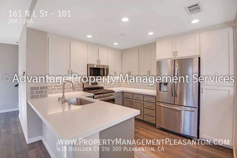 161 North L Street #101 - Photo 2 of 14