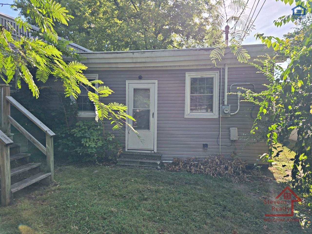 1502 North Dixie Avenue - Photo 3 of 11