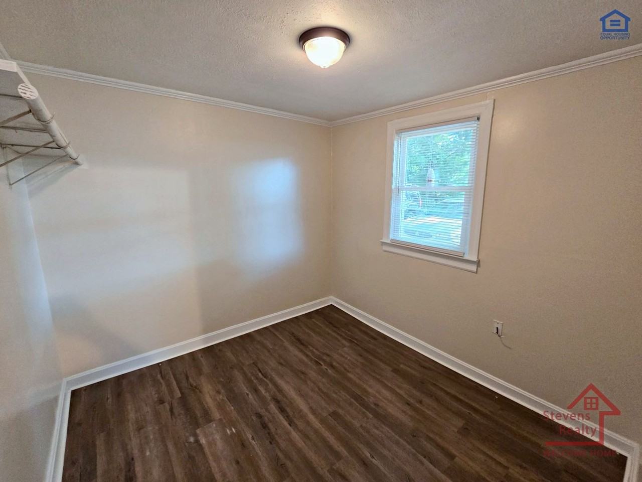 1502 North Dixie Avenue - Photo 5 of 11